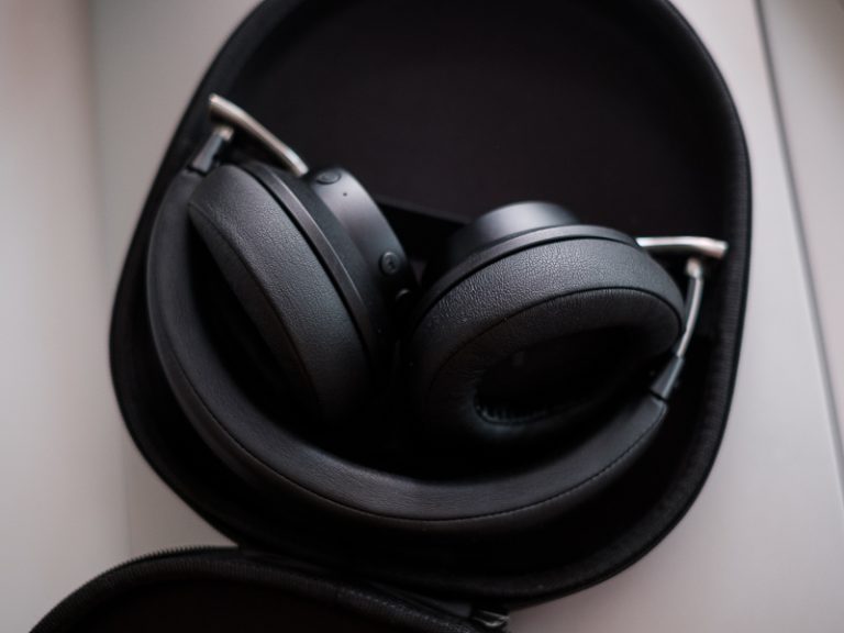 Mixcder E10 — відмінні бюджетні навушники з активним шумозаглушенням